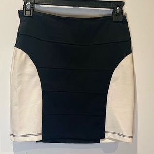 Mini Skirt - Black and White Size Small